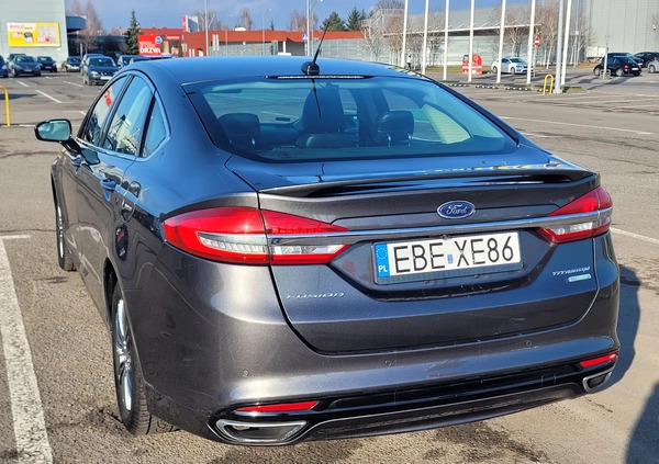 Ford Fusion cena 53000 przebieg: 132100, rok produkcji 2017 z Bełchatów małe 631